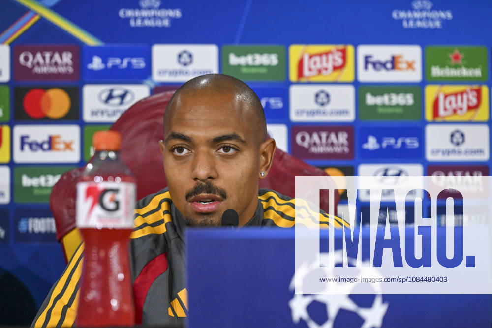 IPA89631954 - Donyell Malen of Roma during the 2026-2027 UEFA Champions League match between AS Roma and Real Madrid, at the press conference, PK, Pressekonferenz and pre-match training session at the Trigoria Training Center on October 13, 2026, in Rome, Rome. during the AS Roma press conference for the UEFA Champions League soccer match in Rome, Italy, on October 13, 2026