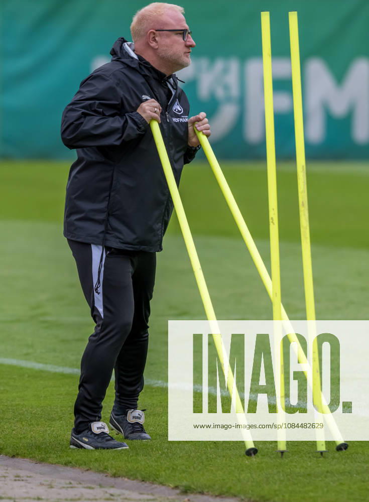 Fussball - 2. Bundesliga - Saison 2026 2027 - SpVgg Greuther Fürth Fuerth ( Kleeblatt ) - Training - - - Heiko Vogel ( Trainer SpVgg Greuther Fürth )