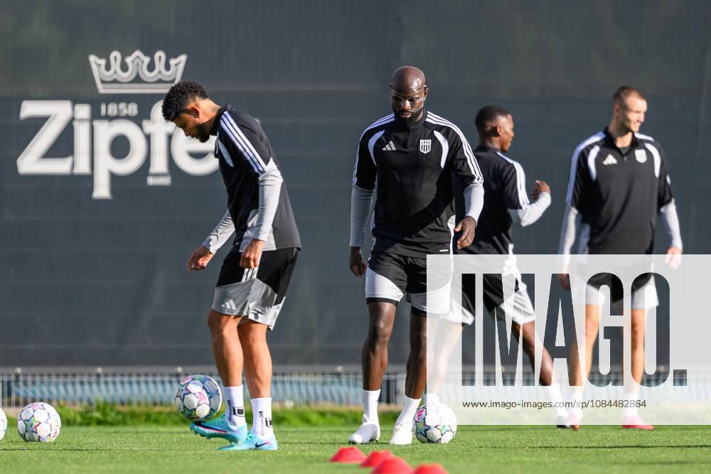 SOCCER - UEFA CL, LASK vs Liverpool LINZ,AUSTRIA,13.OCT.26 - SOCCER - UEFA Champions League, Linzer ASK vs Liverpool FC, preview, training LASK. Image shows Samuel Adeniran (LASK). GEPAxpictures xChristianxMoser