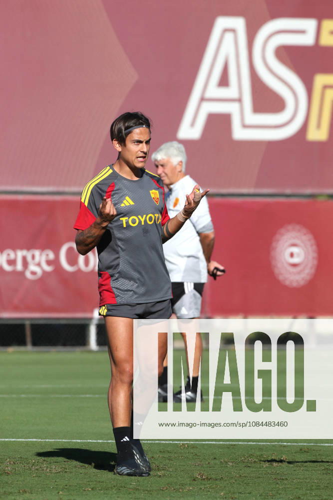 SOCCER - UEFA Champions League - AS Roma - press conference, PK, Pressekonferenz Photo by IPA ABACAPRESS.COM89637379 - October 13, 2026 Champions League: Gasperini and Malen Press Conference Training Sessions In the photo: Dybala (Photo by Gino Mancini) Roma Italy