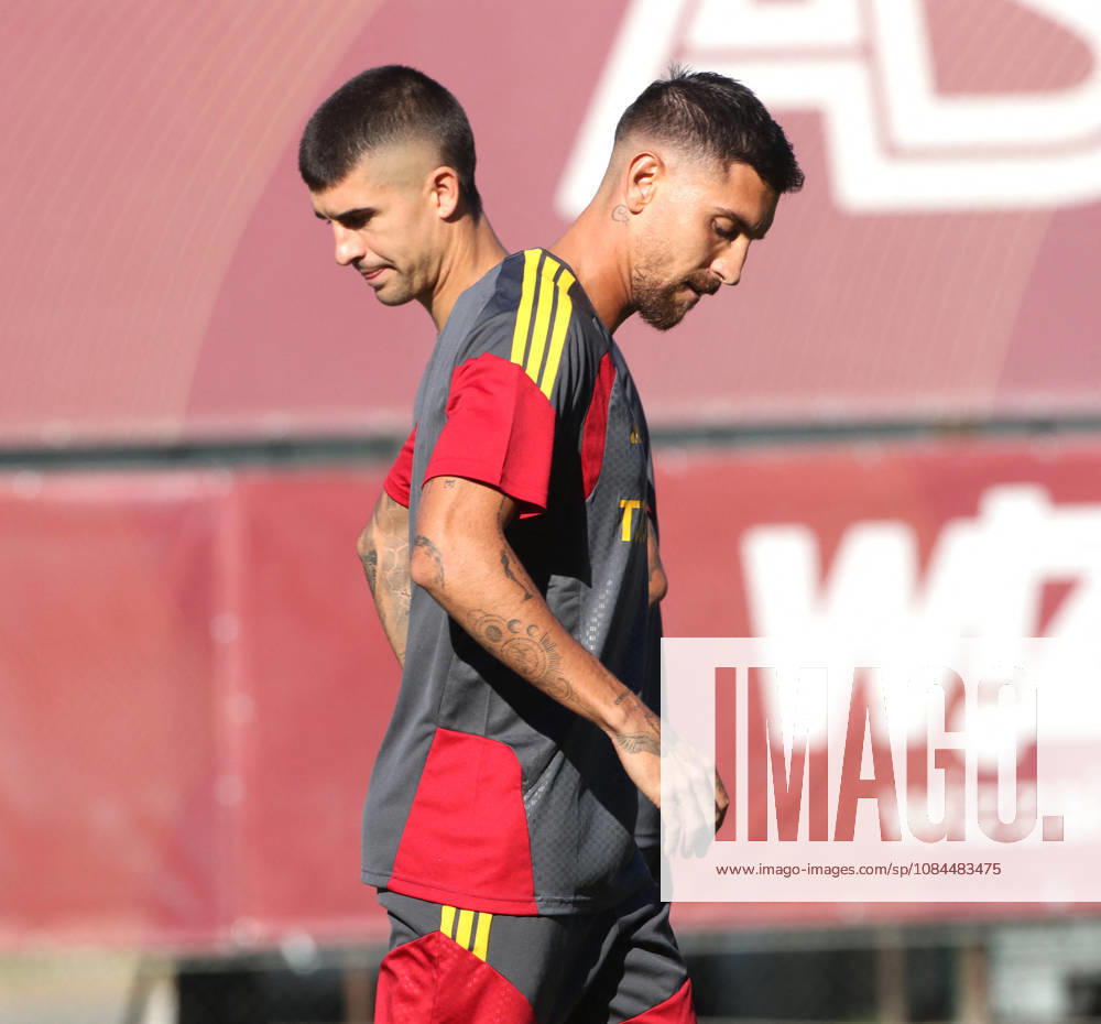 SOCCER - UEFA Champions League - AS Roma - press conference, PK, Pressekonferenz Photo by IPA ABACAPRESS.COM89637386 - October 13, 2026 Champions League: Gasperini and Malen Press Conference Training Sessions In the photo: Lorenzo Pellegrini, Gianluca Mancini (Photo by Gino Mancini) Roma Italy