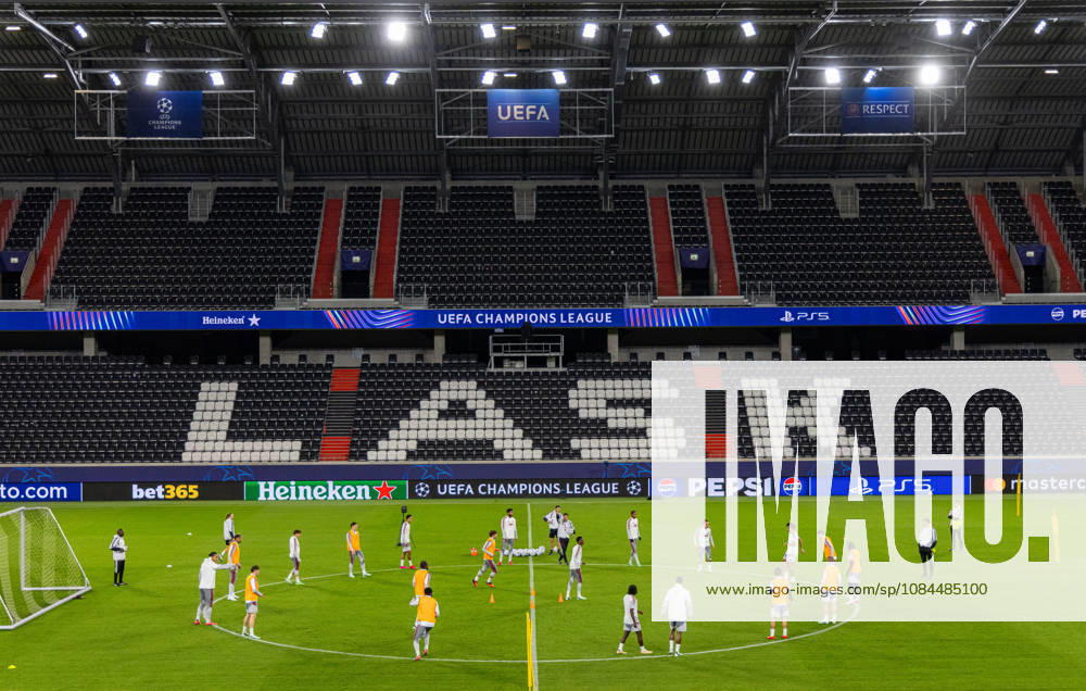 Football - UEFA Champions League - LASK v Liverpool FC - MD-1 LINZ, AUSTRIA - Tuesday, October 13, 2026: Liverpool players during a training session ahead of the UEFA Champions League 2026 27 League Phase MD2 match between LASK and Liverpool FC at the Oberösterreich Arena. (Photo by David Rawcliffe Propaganda) LINZ Oberösterreich Arena UPPER AUSTRIA AUSTRIA