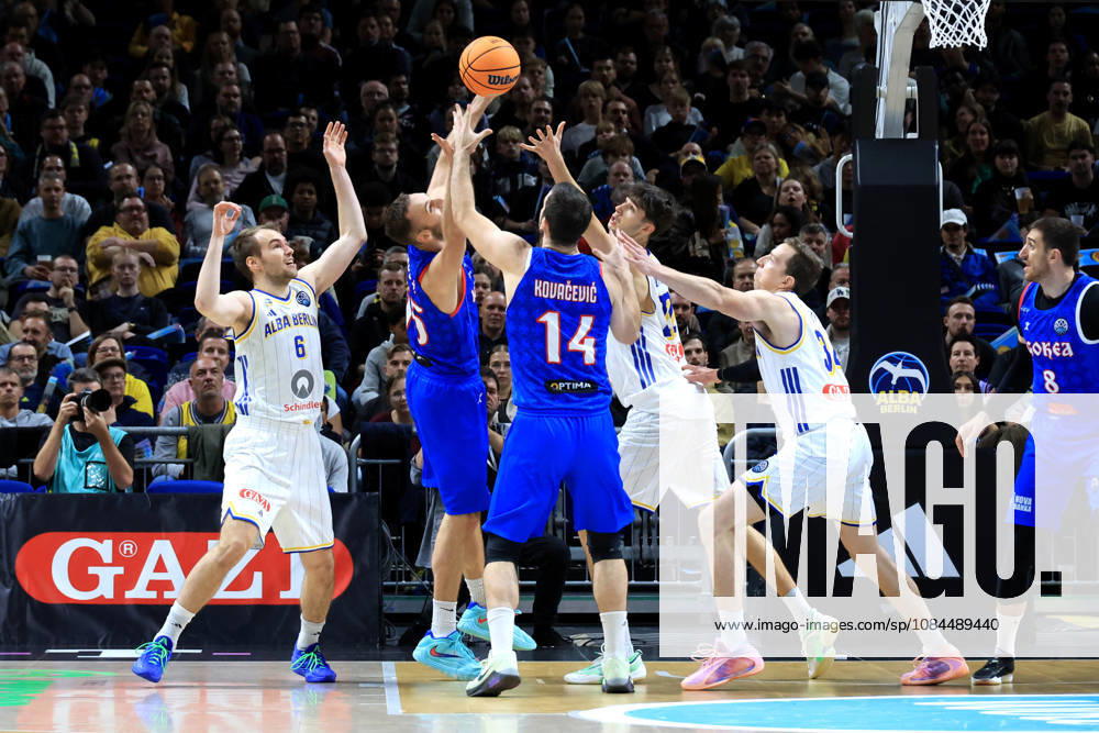 Deutschland, GER, DEU, Basketball, Champions League (BCL), 1.Tag, Saison 2026 2027, Berlin, ALBA Berlin vs Igokea MALTE DELOW ( ALBA Berlin 6 ), BRANDON ANGEL ( ALBA Berlin 21 ), Justin Bean ( ALBA Berlin 34 ), Petar Kovacevic ( Igokea 14 ), Djordje Topolovic ( Igokea 15 ) nordphoto GmbH Engler Berlin Uber-Arena Berlin Deutschland