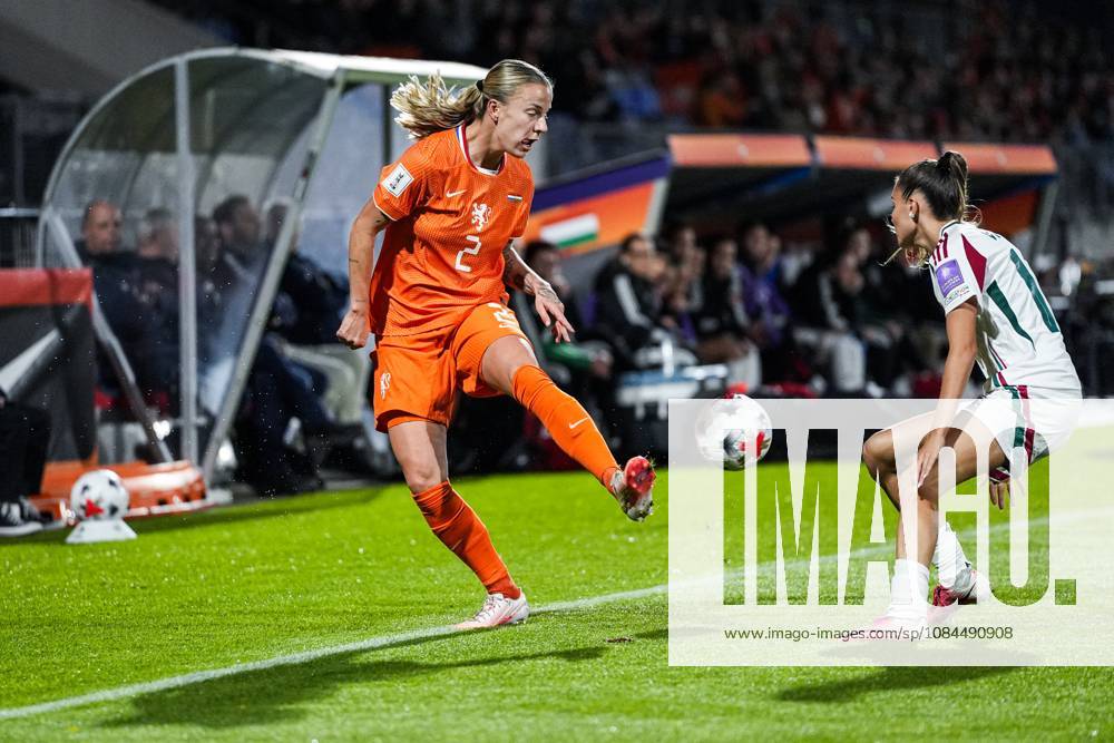 TILBURG - Lynn Wilms of the Netherlands during the World Cup qualifying match between the Netherlands and Hungary at the Koning Willem II Stadium on October 13, 2026 in Tilburg, the Netherlands. TOBIAS KLEUVER ANP ANPxSportx IVx 572342815 originalFilename: 572342815