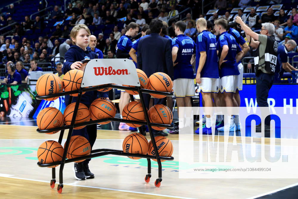 Deutschland, GER, DEU, Basketball, Champions League (BCL), 1.Tag, Saison 2026 2027, Berlin, ALBA Berlin vs Igokea Ballwagen nordphoto GmbH Engler Berlin Uber-Arena Berlin Deutschland