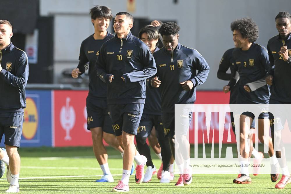 STVV s players pictured in action during a training session of Belgian soccer team Sint-Truidense VV, Wednesday 14 October 2026 in Sint-Truiden. The team is preparing for the opening match of the UEFA Conference League league phase against Georgian FC Iberia 1999 Tbilisi tomorrow. JILLxDELSAUX x189775278x