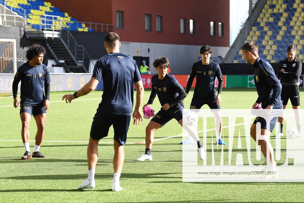 STVV s players pictured in action during a training session of Belgian soccer team Sint-Truidense VV, Wednesday 14 October 2026 in Sint-Truiden. The team is preparing for the opening match of the UEFA Conference League league phase against Georgian FC Iberia 1999 Tbilisi tomorrow. JILLxDELSAUX x189775352x