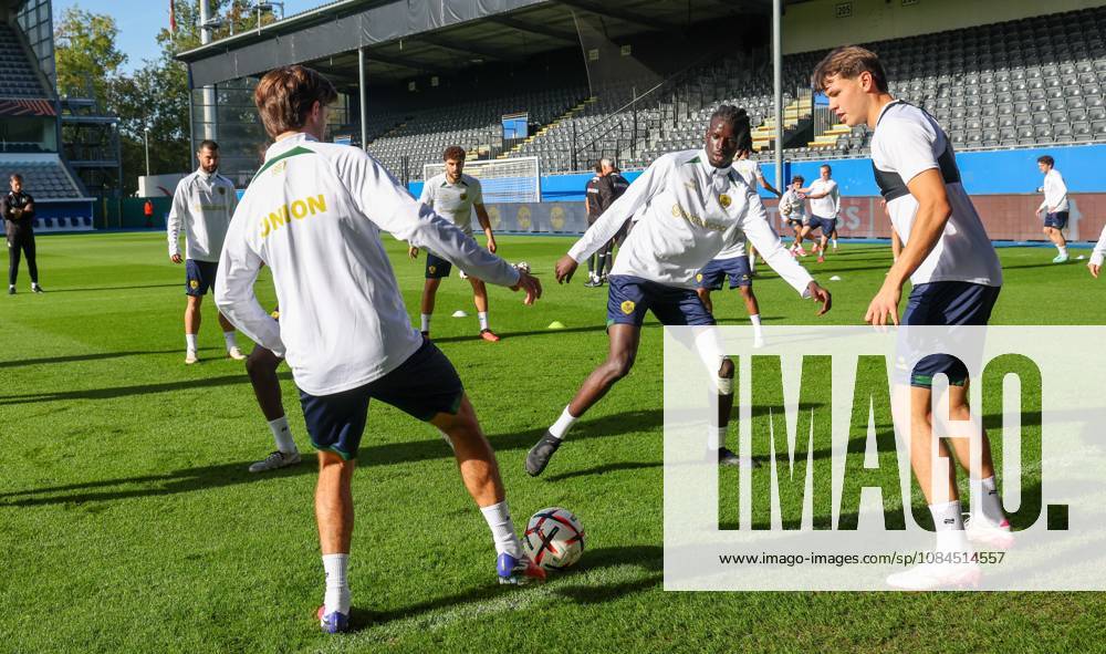 Union s Massire Sylla and Union s Dennis Egel fight for the ball during a training session of Belgian soccer team Royale Union Saint-Gilloise, Wednesday 14 October 2026 in Leuven. The team is preparing for the 2nd match of the UEFA Europa League league phase against Spanish Real Sociedad tomorrow. VIRGINIExLEFOUR x189777602x
