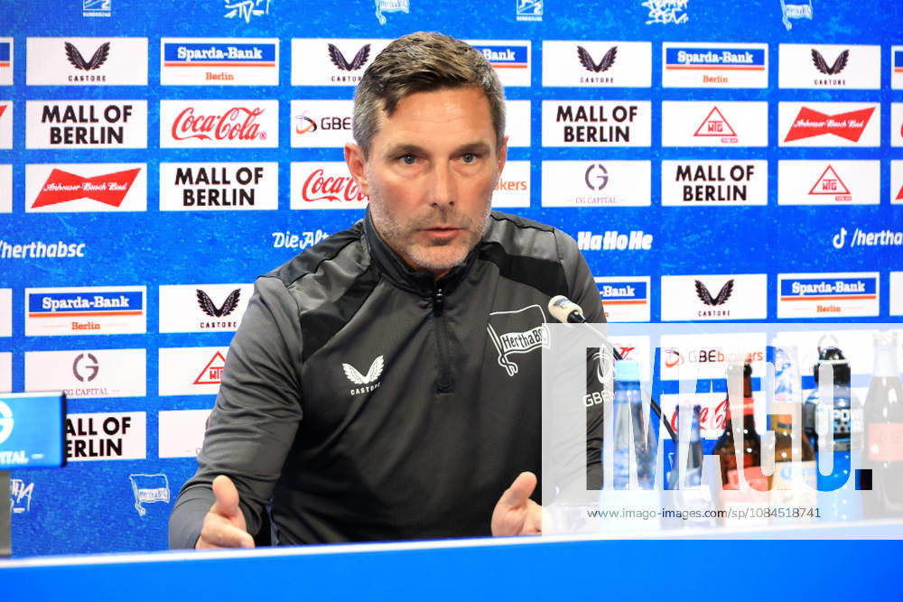 DEU GER, Fussball , 2.Fussballbundesliga, Saison 2026 2027, Sportforum, Hertha BSC, Pressekonferenz Cheftrainer Stefan Leitl ( Hertha BSC Berlin ) 2. Liga: DFB DFL regulations prohibit any use of photographs as image sequences and or quasi-video) nordphoto GmbH Engler Berlin Sportforum Berlin Deutschland