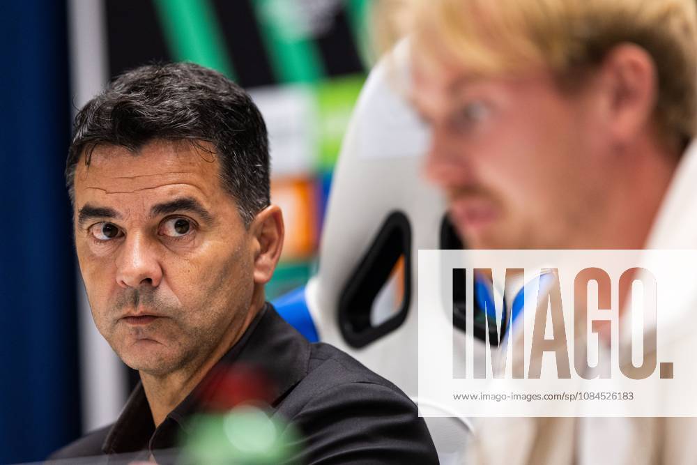 SPLIT - Ajax coach Michel Sanchez and Julian Brandt of Ajax during a press conference, PK, Pressekonferenz the day before the Conference League match between Hadjuk Split and Ajax at the Poljud Stadium. SONNY LENSEN ANP ANPxSportx IVx 572435055 originalFilename: 572435055