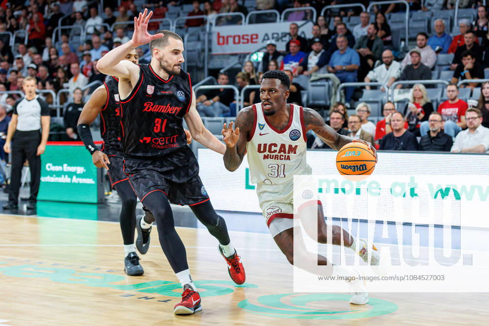 Daniel Keppeler (BMA365 Bamberg Baskets, 31), Dylan Ennis (UCAM Murcia, 31), BMA365 Bamberg Baskets vs. UCAM Murcia, Basketball, Basketball Champions League, 3. Spieltag, 14.10.2026 BMA365 Bamberg Baskets vs. UCAM Murcia, Basketball, Basketball Champions League, 3. Spieltag, 14.10.2026 Bamberg
