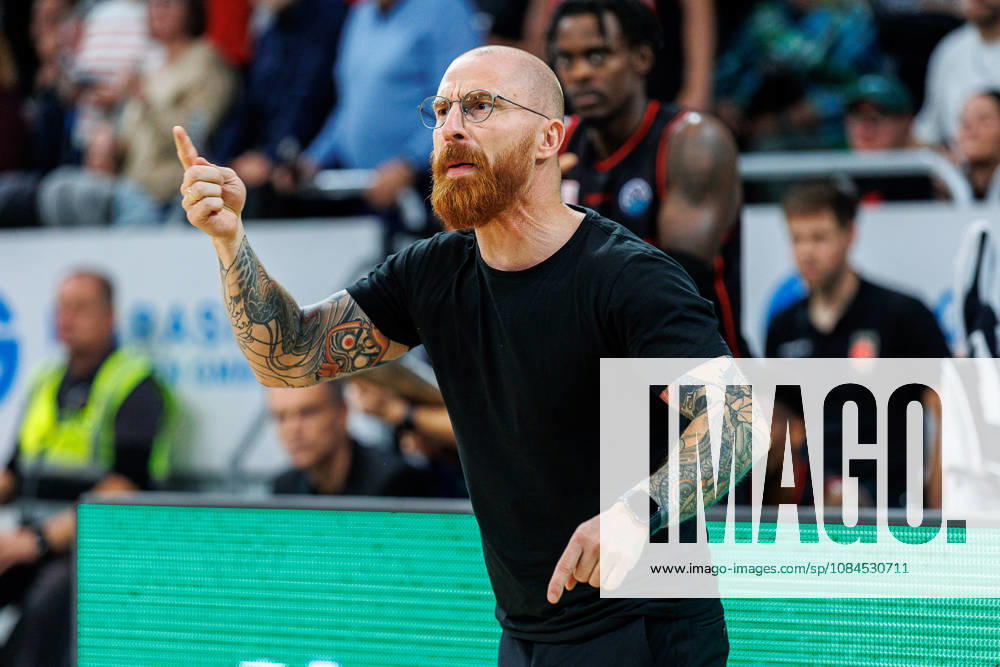 Stefan Weissenboeck (BMA365 Bamberg Baskets, Co-Trainer), Einzelbild, Einzelfoto, Portrait, Portraet, BMA365 Bamberg Baskets vs. UCAM Murcia, Basketball, Basketball Champions League, 3. Spieltag, 14.10.2026 BMA365 Bamberg Baskets vs. UCAM Murcia, Basketball, Basketball Champions League, 3. Spieltag, 14.10.2026 Bamberg