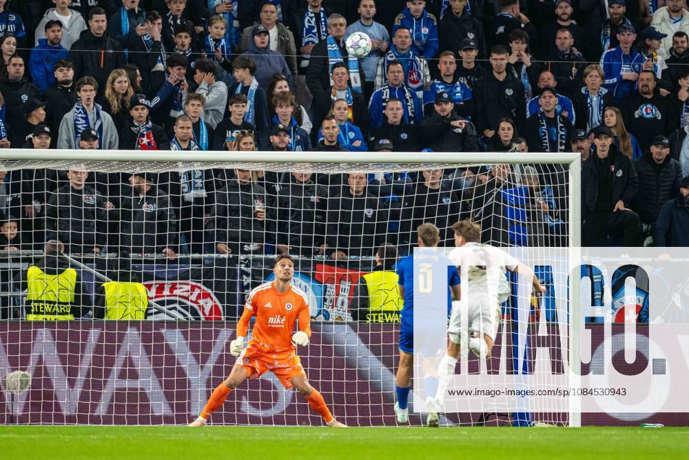 Ramon Hendriks missing chance during UEFA Champions league match , SK Slovan Bratislava - VFB Stuttgart , 14. october 2026, Tehelne pole Stadium, Bratislava, Slovakia