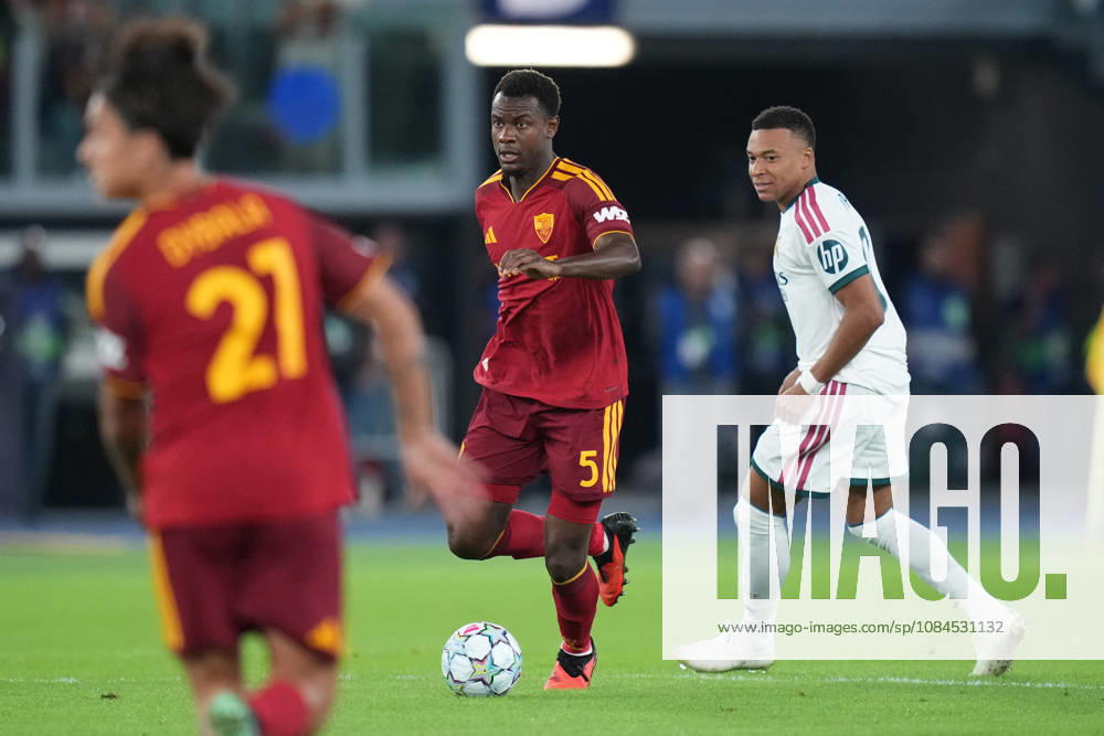 Roma’s Evan Ndicka during the UEFA Champions League Phase - Matchday 2 soccer match between AS Roma and Real Madrid at the Rome s Olympic stadium, Italy - Wednesday October 14, 2026 - Soccer ( Photo by Alfredo Falcone LaPresse )