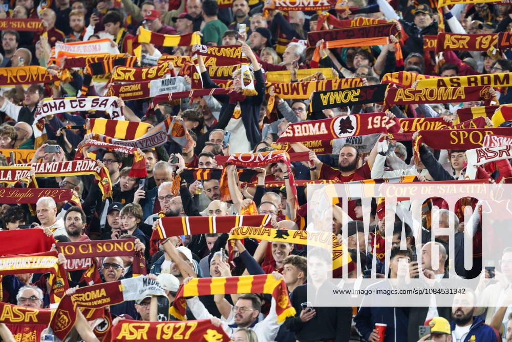 Europa Champions League 2026 27 between Roma vs Real Madrid Supporters of AS Roma during the Champions League football match between AS Roma and FC Real Madrid at the Stadio Olimpico in Rome on October 14, 2026 Pictured: Roma stadio Olimpico Roma Italy