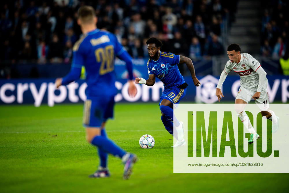 Champions League, 2. Spieltag, Å K Slovan Bratislava vs. VfB Stuttgart im Å tadion TehelnÃ pole NarodnÃ½ futbalovÃ½ Å¡tadion Sandro Cruz (Slovan) am Ball WICHTIGER HINWEIS: Gemäß den Vorgaben des DFB und der DFL ist es untersagt, in dem Stadion und oder vom Spiel angefertigte Fotoaufnahmen in Form von Sequenzbildern und oder videoähnlichen Fotostrecken zu verwerten bzw. verwerten zu lassen.
