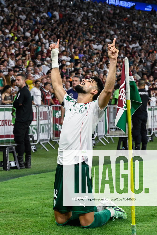 Jose Manuel Lopez of Palmeiras celebrates after scoring the team s first goal during the Copa CONMEBOL Libertadores 2026 match between Fluminense and Palmeiras at Maracana on October 14, 2026 in Rio de Janeiro, Brazil (Photo by Andre Ricardo Sports Press Photo SPP)