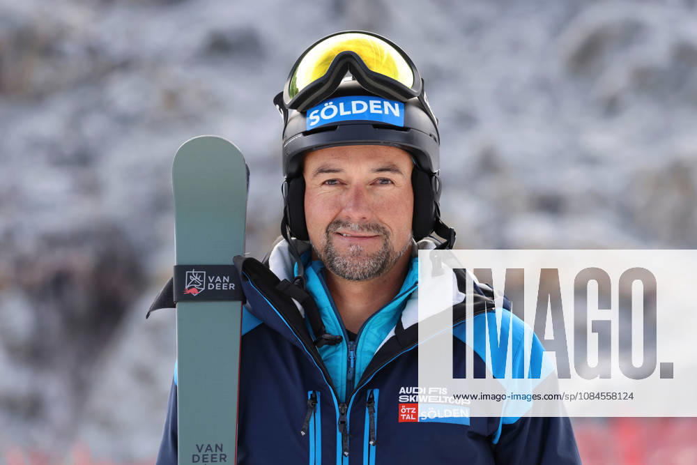 ALPINE SKIING - Ski Austria, training SOELDEN,AUSTRIA,15.OCT.26 - ALPINE SKIING - Ski Austria, giant slalom, training and qualification. Image shows Isidor Gruener. GEPAxpictures xMathiasxMandl