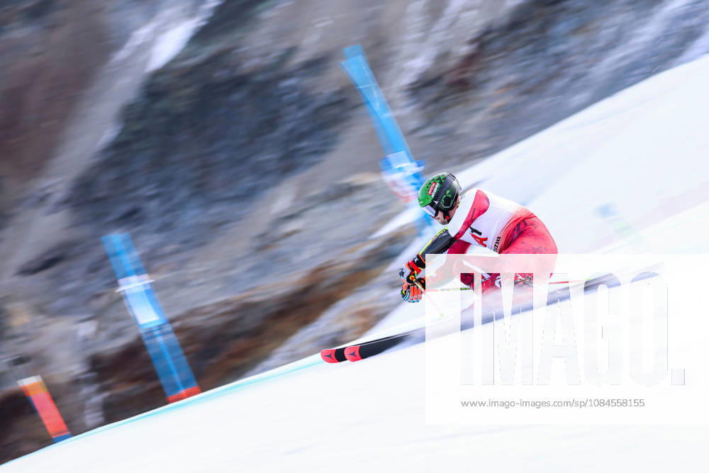ALPINE SKIING - Ski Austria, training SOELDEN,AUSTRIA,15.OCT.26 - ALPINE SKIING - Ski Austria, giant slalom, training and qualification. Image shows a feature of Joshua Sturm (AUT). GEPAxpictures xMathiasxMandl