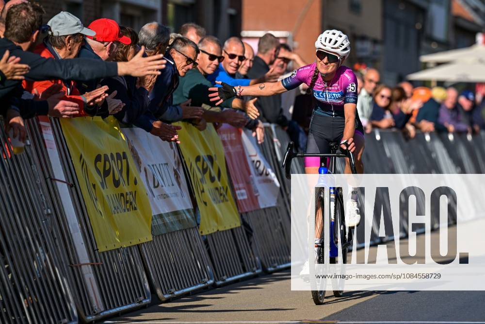 Netherlands Denise Betsema crosses the finish line of the women elite race of the Kermiscross cyclocross cycling event, on Thursday 15 October 2026, in Ardooie. DAVIDxPINTENS x189892268x