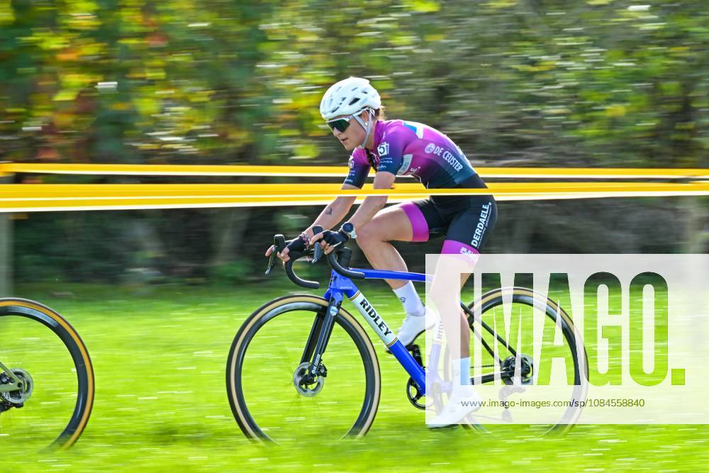 Netherlands Denise Betsema pictured in action during the women elite race of the Kermiscross cyclocross cycling event, on Thursday 15 October 2026, in Ardooie. DAVIDxPINTENS x189892541x