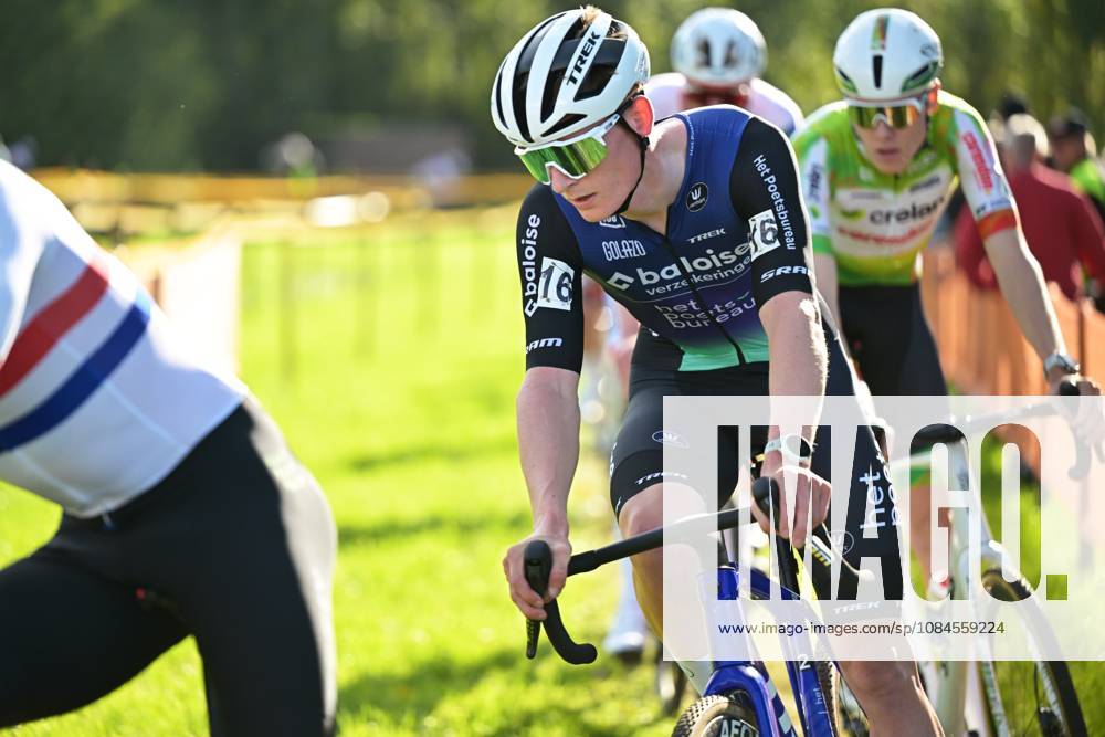 Belgium s Arthur van den Boer pictured in action during the men elite race of the Kermiscross cyclocross cycling event, on Thursday 15 October 2026, in Ardooie. DAVIDxPINTENS x189895480x