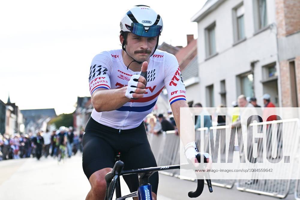 Great Britain s Cameron Mason crosses the finish line of the men elite race of the Kermiscross cyclocross cycling event, on Thursday 15 October 2026, in Ardooie. DAVIDxPINTENS x189899403x