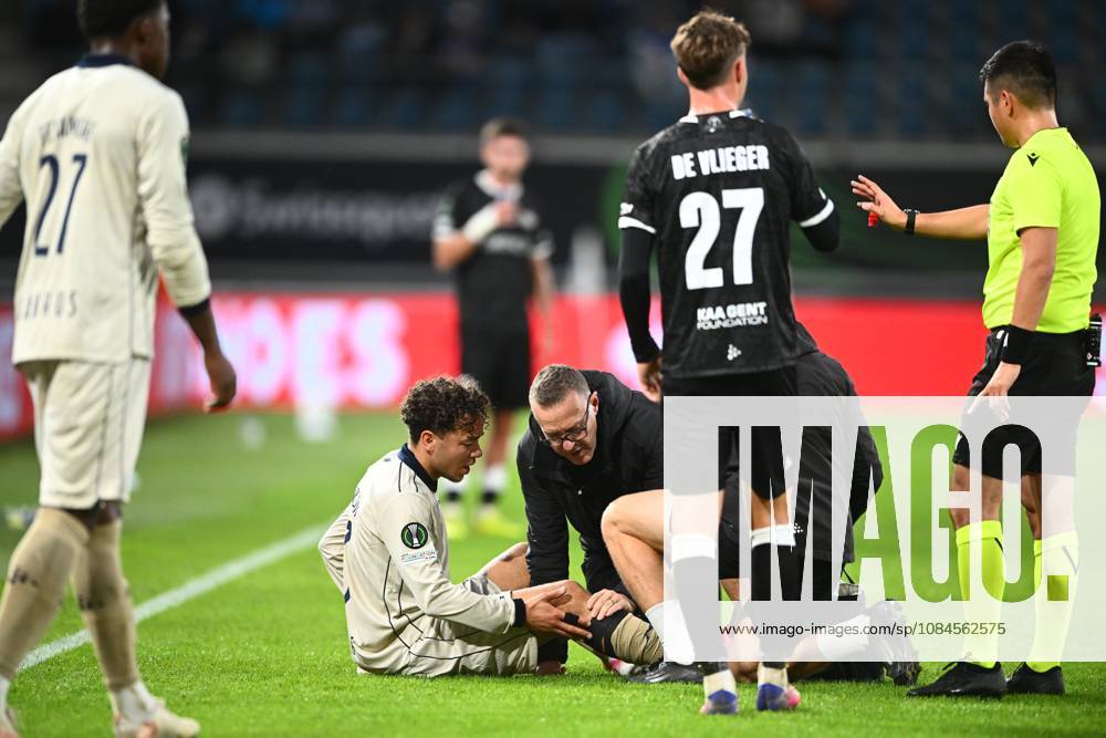 KAA Gent v AGF Aarhus - UEFA Conference League GENT, BELGIUM - OCTOBER 15 : Mikael Anderson of AGF Aarhus with an injury and will be substitute during the UEFA Conference League 2026 27 League Phase matchday 1 match between KAA Gent and AGF Aarhus on October 15, 2026 in Gent, Belgium, 15 10 2026 Gent Belgium