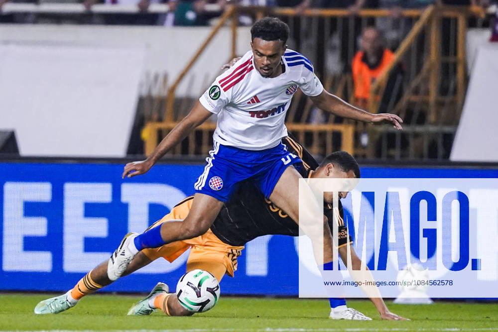 Fussball: Kroatien: UEFA Conference League 2026 2027 - 1. Runde, 15.10.2026 - HNK Hajduk Split vs. AFC Ajax Amsterdam - Stadion Poljud (Split, Kroatien); Mathieu Acapandie (Hajduk Split), Abdellah Ouazane (AFC Ajax)