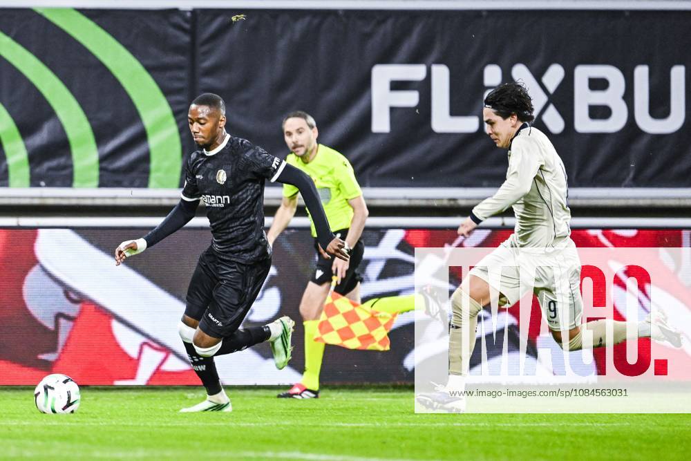 Gent s Michel-Ange Sumai Balikwisha and Aarhus Eric Kahl pictured in action during a soccer game between Belgian KAA Gent and Danish Aarhus GF, Thursday 15 October 2026 in Gent, the opening match of the UEFA Conference League league phase. TOMxGOYVAERT x189909795x