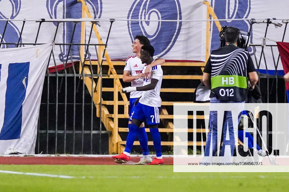 Fussball: Kroatien: UEFA Conference League 2026 2027 - 1. Runde, 15.10.2026 - HNK Hajduk Split vs. AFC Ajax Amsterdam - Stadion Poljud (Split, Kroatien); Hajduk bejubelt das Tor zum 1-0 durch Abdoulie Bamba Sanyang (Hajduk Split)
