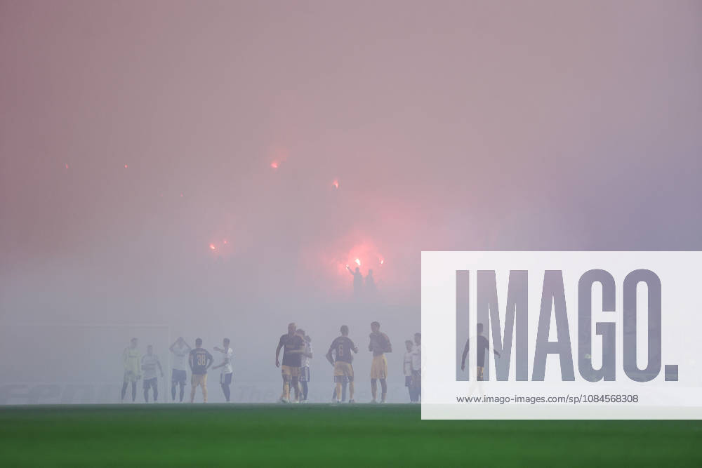 UEFA Conference League HNK Hajduk Split v AFC Ajax Play is briefly stopped to remove a flare from the field of play during the UEFA Conference League 2026 27 League Phase MD1 match between HNK Hajduk Split and AFC Ajax at Stadion Poljud on October 15, 2026 in Split, Croatia. IvanaxIvanovic PIXSELL