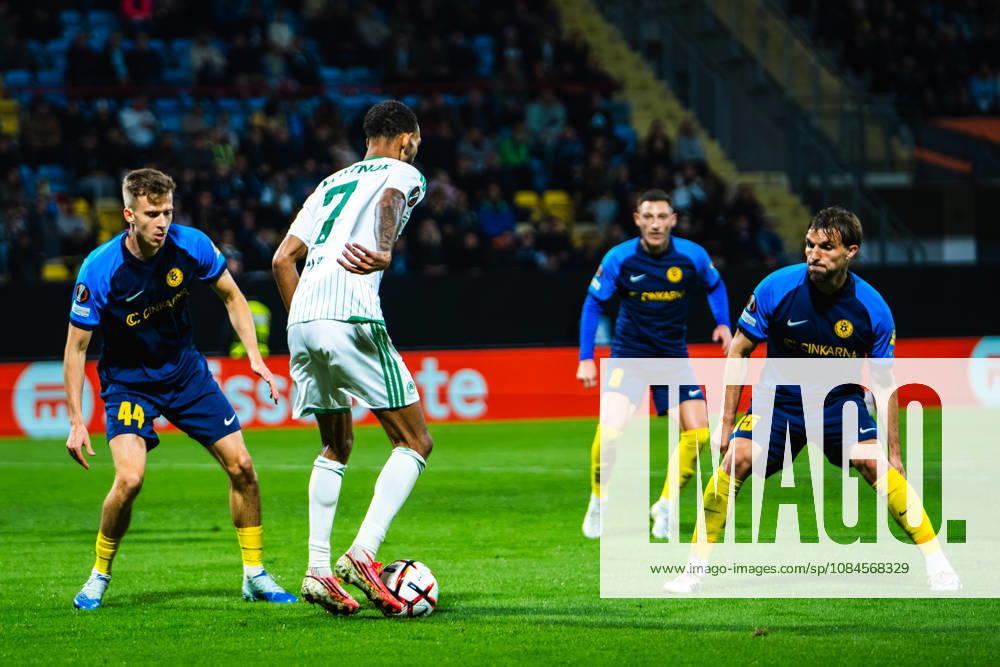 Jaden Montnor of Omonia (2L) in action during the UEFA Europa League match between Celje (Slovenia) and Omonia (Cyprus) at Stadion Celje, Celje on October 15, 2026 in Celje, Slovenia. (Photo by Andraz Corel Sports Press Photo).