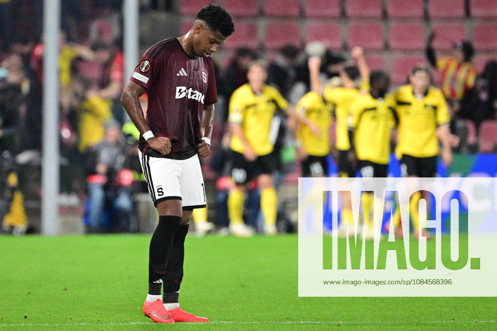 Football European League, 2nd round match Sparta Praha vs Lillestrom SK in Prague, Czech Republic, October 15, 2026. Disappointed John Mercado of Sparta. (CTKxPhoto MichalxKamaryt) CTKPhotoP2026101508499 CTKPhotoP2026101508499
