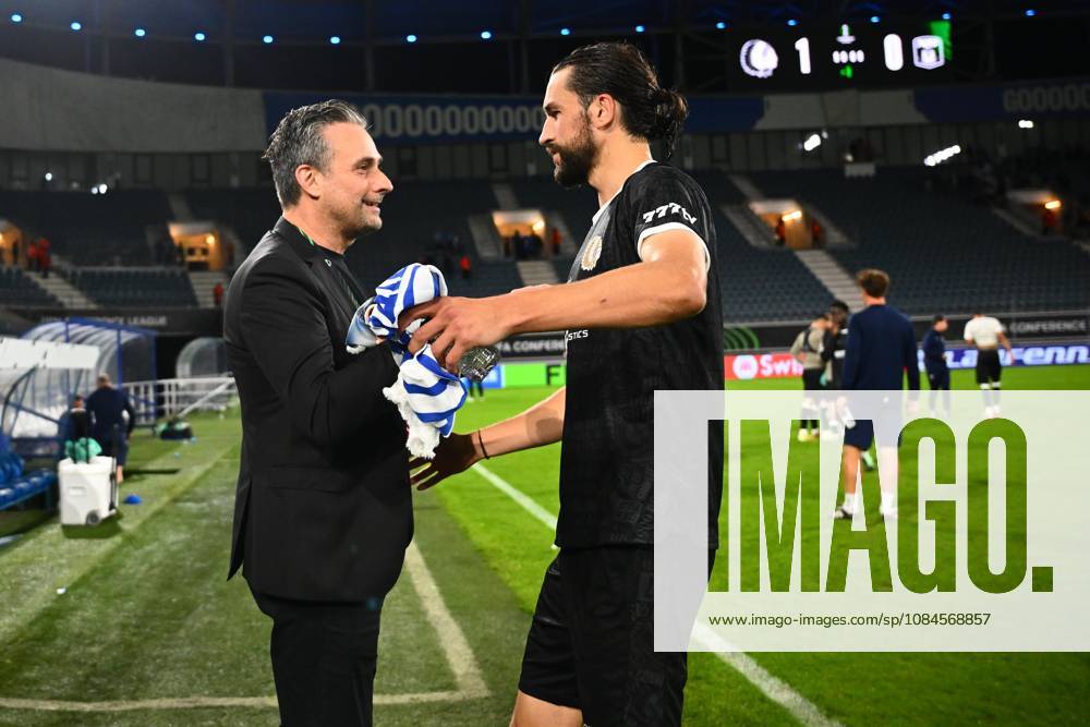 KAA Gent v AGF Aarhus - UEFA Conference League GENT, BELGIUM - OCTOBER 15 : Burgess Christian defender of KAA Gent greets Sam Baro during the UEFA Conference League 2026 27 League Phase matchday 1 match between KAA Gent and AGF Aarhus on October 15, 2026 in Gent, Belgium, 15 10 2026 Gent Belgium