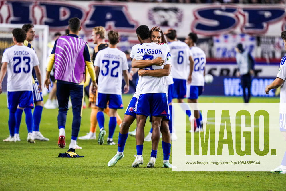 Fussball: Kroatien: UEFA Conference League 2026 2027 - 1. Runde, 15.10.2026 - HNK Hajduk Split vs. AFC Ajax Amsterdam - Stadion Poljud (Split, Kroatien); Hajduk Split Spieler bejubeln den Sieg