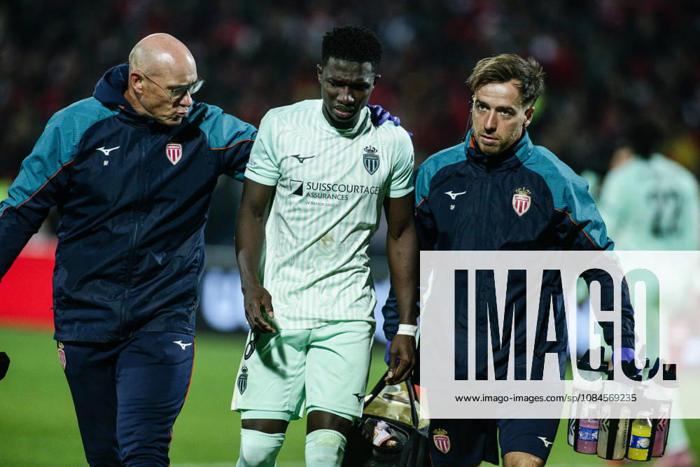 SOCCER - UEFA Conference League - CSKA vs. AS Monaco Photo by IPA ABACAPRESS.COM89727180 - Monaco s Lamine Camara is forced to leave the game due to injury during the UEFA Conference League match between PFC CSKA and AS Monaco at Vasil Levski National Stadium in Sofia, Bulgaria, on October 15, 2026 Sofia Bulgaria