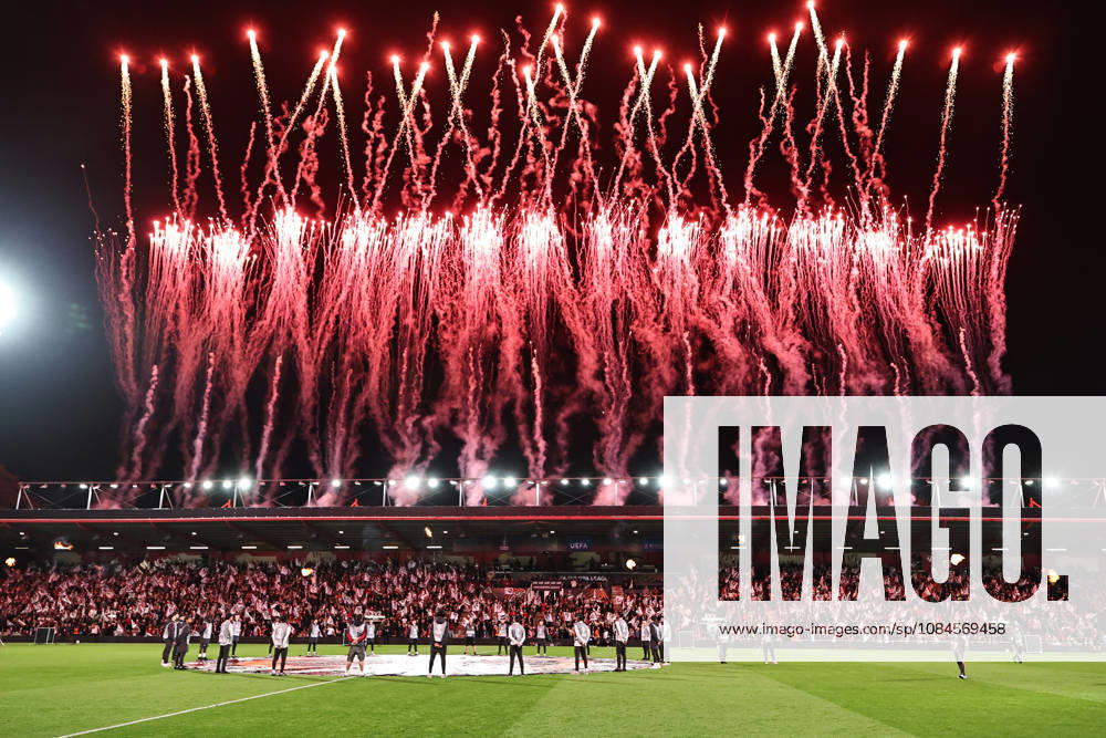 SOCCER - UEFA EL, Bournemouth vs Sturm BOURNEMOUTH,ENGLAND,15.OCT.26 - SOCCER - UEFA Europa League, AFC Bournemouth vs SK Sturm Graz. Image shows overview of Vitality Stadium with fireworks. GEPAxpictures Bauer