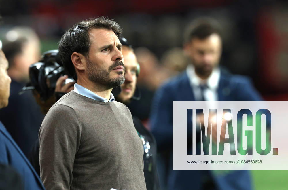 ENSCHEDE - FC Thun coach Gian-Luca Privitelli during the UEFA Conference League match between FC Twente and FC Thun at Grolsch Veste on 15 oktober 2026 in Enschede, Nederland. PETER LOUS EYE4IMAGES DeFodi Images -