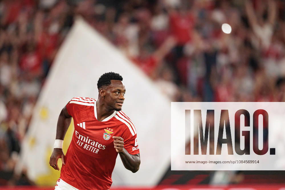 Jhon Duran seen celebrating after scoring goal during UEFA Europa League 2026 2027 league phase game between teams of SL Benfica and Celtic FC at Estadio Da Luz (Maciej Rogowski Ball Raw Images PT) Lisbon Estadio Da Luz Portugal