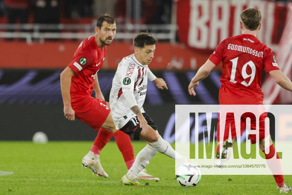 Soccer, Conference League 2026: Brann vs. Lincoln Red Imps, Bergen, October 15, 2026. Lincoln Red Imps’Álvaro Romero of Lincoln Red Imps and Fredrik Pallesen Knudsen of Brann during the Conference League soccer match between SK Brann and Lincoln Red Imps at Brann Stadium. Photo by Paul S. Amundsen, NTB, Bergen, Norway. . RESTRICTED USE FOR BETTING COMPANIES.