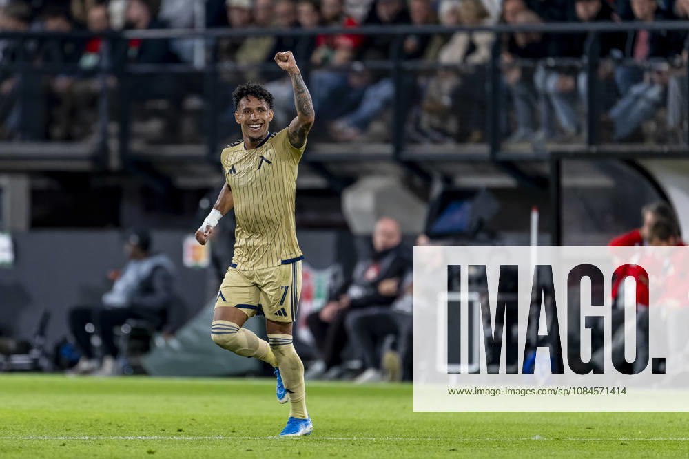 NIJMEGEN - Levski Sofia forward Reinaldo celebrates his 0-1 goal during the UEFA Europa League match between N.E.C. and Levski Sofia at Stadion De Goffert on 15 October 2026 in Nijmegen, Nederland. (Photo by DeFodi Images) -
