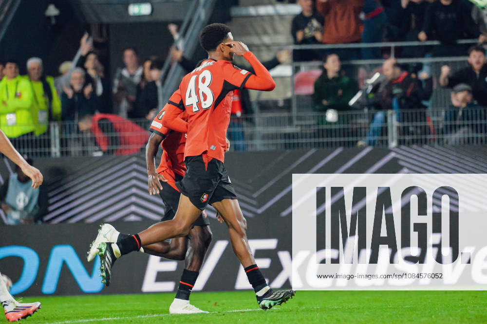 Joie des joueurs du Stade Rennais aprés le but de Abdelhamid Ait Boudlal (Stade Rennais)