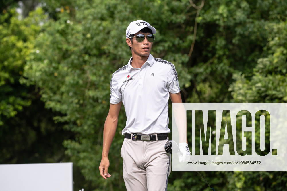 CHANG, Wei-lun from Taiwan. Round 2 in the Macao Open Golf at Macau Golf & Country Club. Macau Open Golf Round 2 - ZUMAr144 20261016_zap_r144_018