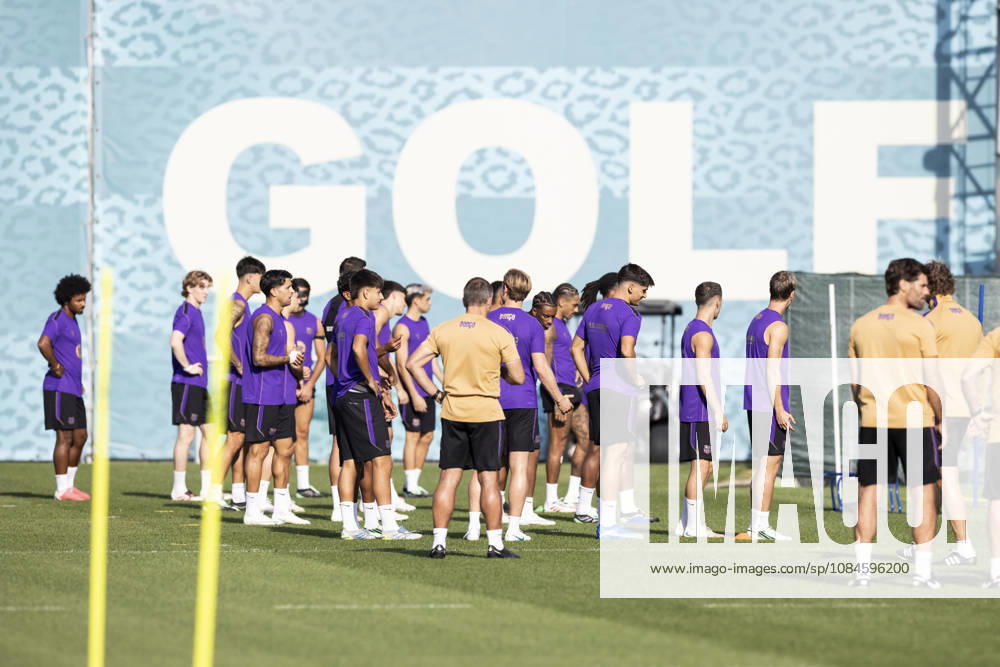 Players of FC Barcelona, Barca during the training day of FC Barcelona ahead the Spanish League, Laliga EA Sports, football match against Real Betis at Ciudad Esportiva Joan Gamper on October 16, 2026 in Sant Joan Despi, Barcelona, Spain. FC Barcelona Training And press conference, PK, Pressekonferenz - LaLiga EA Sports - ZUMAa181 20261016_zaa_a181_034