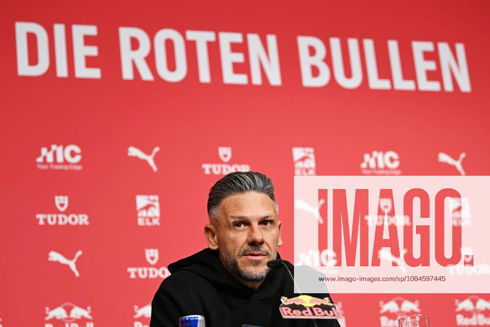 Fußball-Bundesliga Saison 2026 2027, 6. Spieltag, PK RB Leipzig vor Bayern München vs. RB Leipzig (16.10.2026). Martin Demichelis (Trainer RB Leipzig) bei der Pressekonferenz von RB Leipzig vor dem Bundesliga-Spiel bei Bayern München (16.10.2026). Leipzig Sachsen Deutschland Red-Bull-Trainingsgelände am Cottaweg