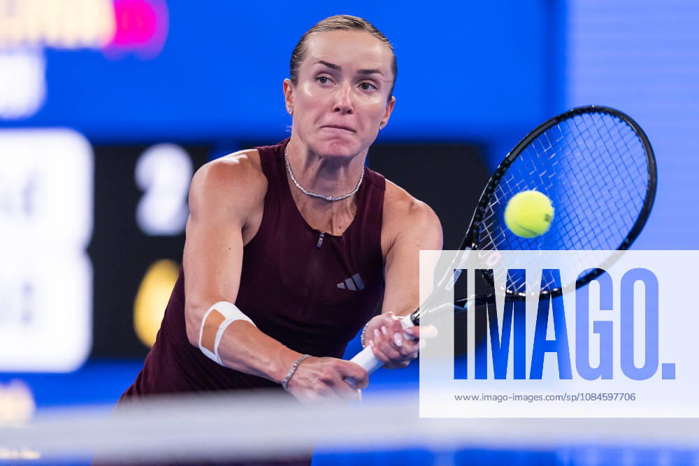 Elina Svitolina of Ukraine seen in action with Sonay Kartal of UK (Not in view) during the Wuhan Open final match at the Optics Valley International Tennis Center. Sonay Kartal defeated Elina Svitolina with a score of 6-2, 2-6, 6-4. 2026 WTA, Tennis Damen Wuhan Open: Sonay Kartal - Elina Svitolin In China - 16 Oct - ZUMAs197 20261016_aaa_s197_129