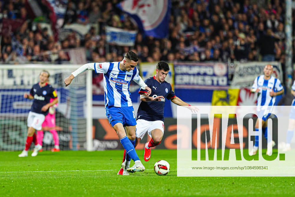 Niklas Kolbe (Hertha BSC, 27), Guillermo Balzi (Holstein Kiel, 08) GER, Holstein Kiel vs. Hertha BSC, Fußball, 2. Bundesliga, Spieltag 08, Saison 2026 2027, 16.10.2026 DFL REGULATIONS PROHIBIT ANY USE OF PHOTOGRAPHS AS IMAGE SEQUENCES AND OR QUASI-VIDEO GER, Holstein Kiel vs. Hertha BSC, Fußball, 2. Bundesliga, Spieltag 08, Saison 2026 2027, 16.10.2026 Kiel