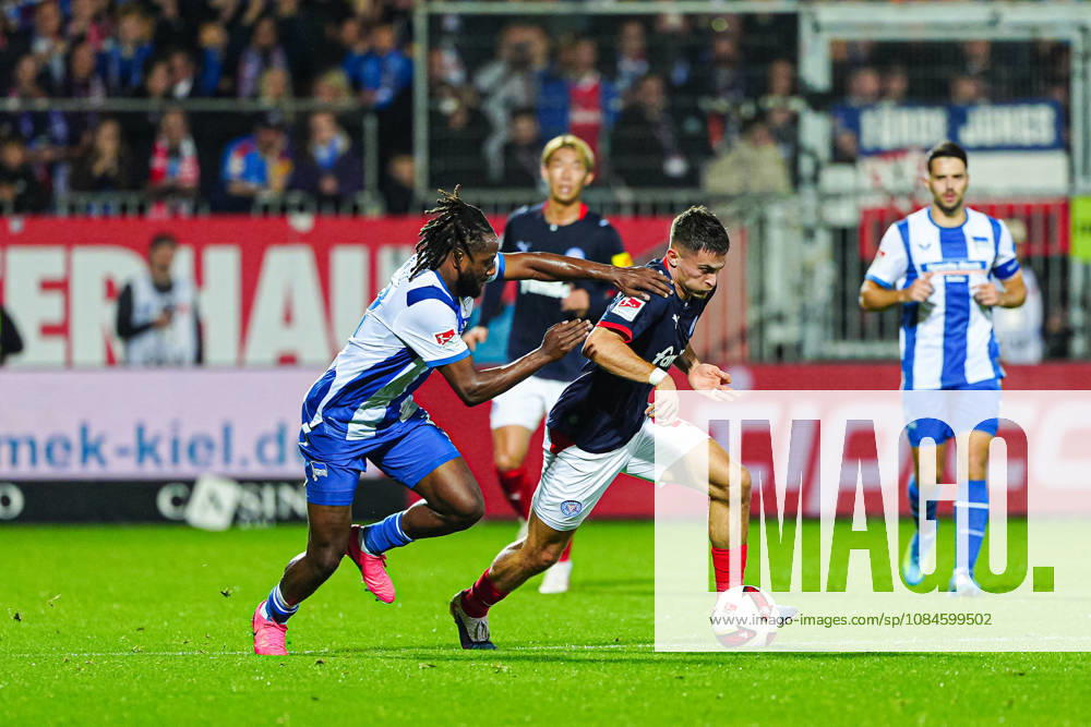 Deyovaisio Zeefuik (Hertha BSC, 42), Adrian Kapralik (Holstein Kiel, 20) GER, Holstein Kiel vs. Hertha BSC, Fußball, 2. Bundesliga, Spieltag 08, Saison 2026 2027, 16.10.2026 DFL REGULATIONS PROHIBIT ANY USE OF PHOTOGRAPHS AS IMAGE SEQUENCES AND OR QUASI-VIDEO GER, Holstein Kiel vs. Hertha BSC, Fußball, 2. Bundesliga, Spieltag 08, Saison 2026 2027, 16.10.2026 Kiel