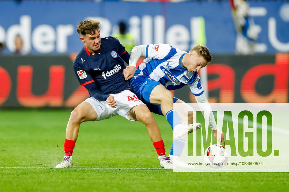 - Fußball, 2. Bundesliga 2026 27, Holstein Kiel - Hertha BSC: Leon Panduzi (Holstein Kiel, 40), Julian Eitschberger (Hertha BSC, 2) DFL REGULATIONS PROHIBIT ANY USE OF PHOTOGRAPHS AS IMAGE SEQUENCES AND OR QUASI-VIDEO.
